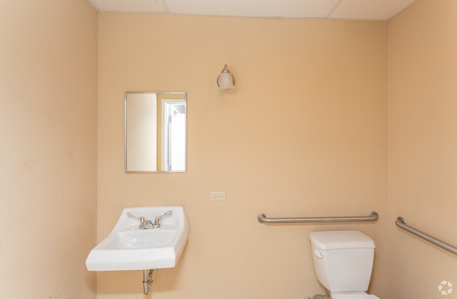 Photo of 1st Floor Ste 22