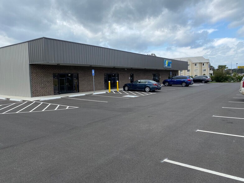 More Photos Of 275 Palisade Dr, Brunswick Freestanding For Lease