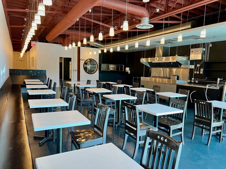 More Photos Of 10939 120th St NW, Edmonton General Retail For Lease