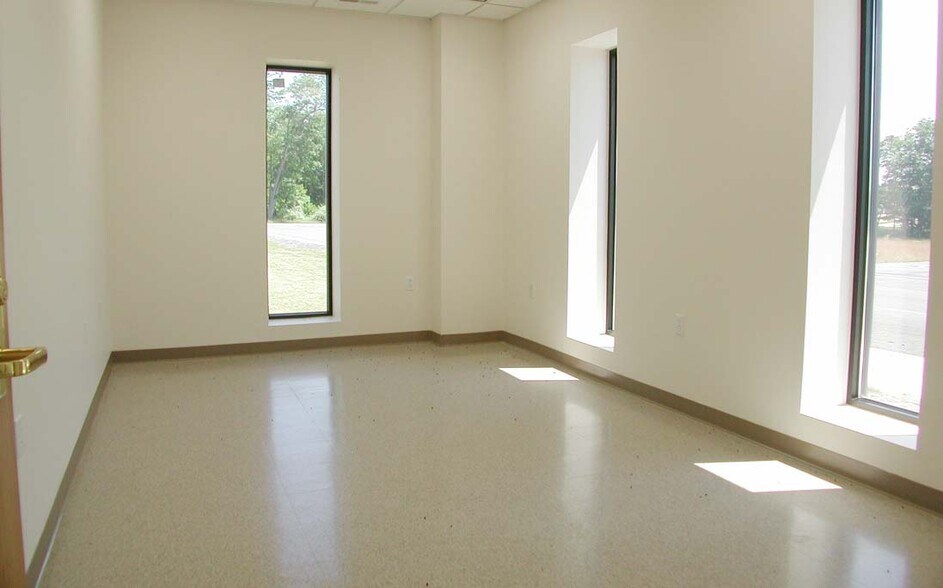 More Photos Of 291 Edray Business Park, Marlinton Warehouse For Sale