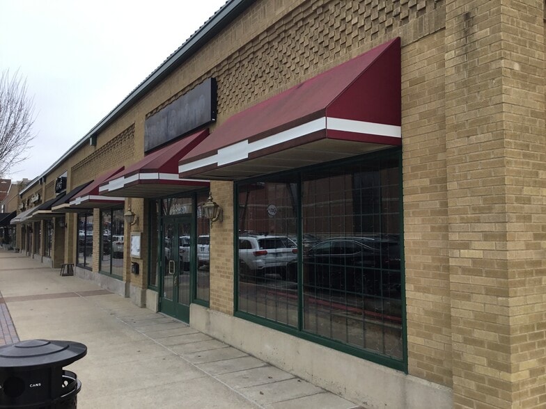 More Photos Of 222-230 W Front St, Wheaton Storefront For Lease