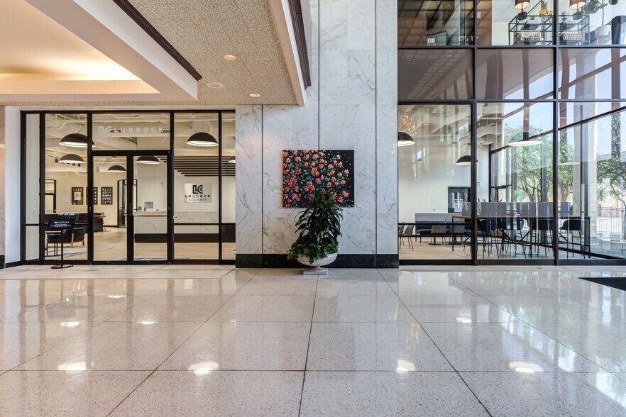 More Photos Of 1500 Broadway St, Lubbock Office For Lease