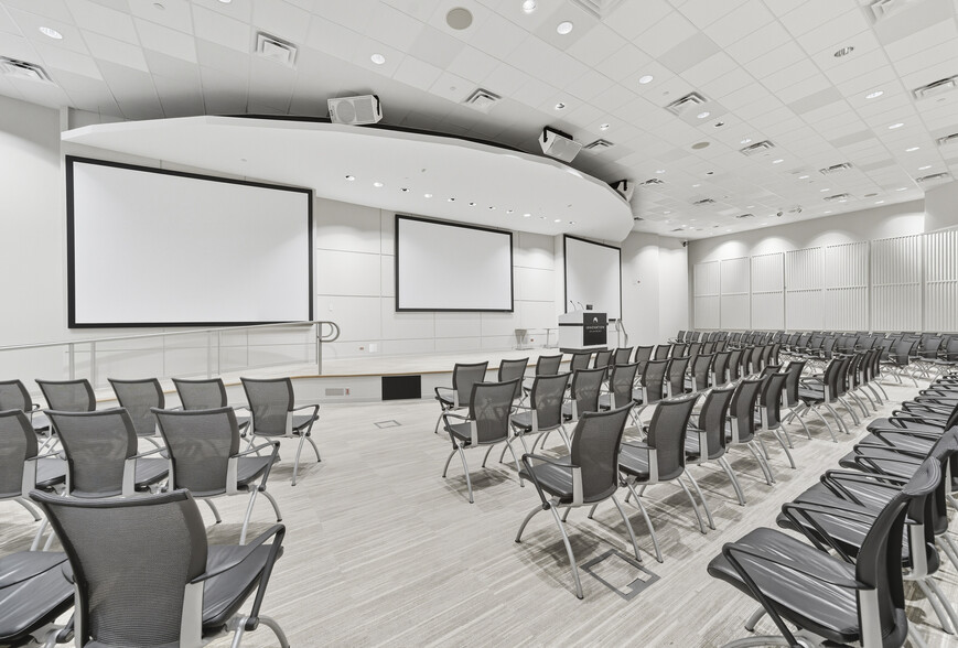 More Photos Of 1950 Innovation Way, Libertyville Unknown For Lease