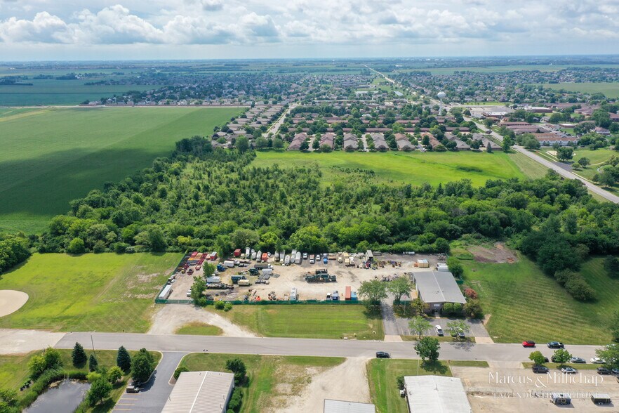 More Photos Of 900 Country Creek Dr, New Lenox Industrial For Sale