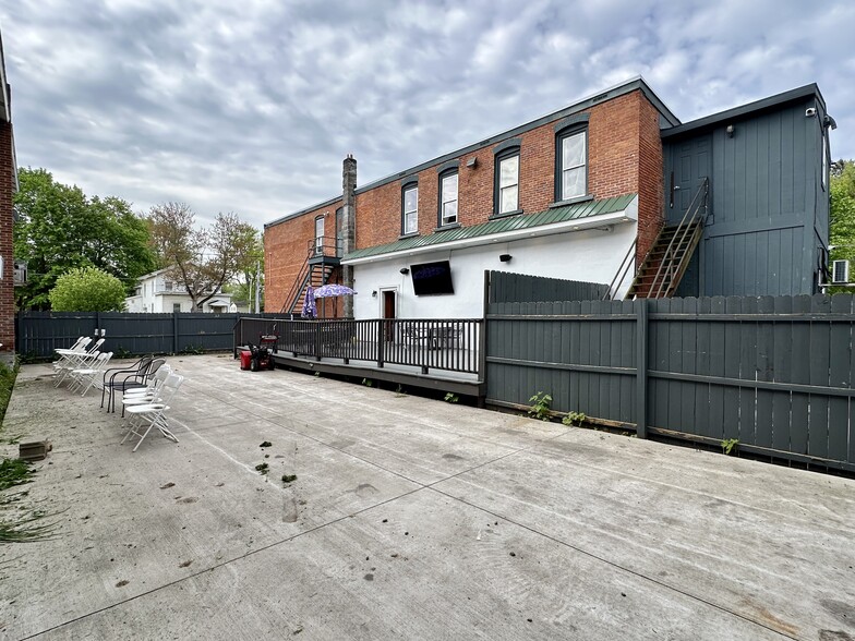 More Photos Of 324 W Broadway Ave, Fulton Storefront Retail Residential For Sale