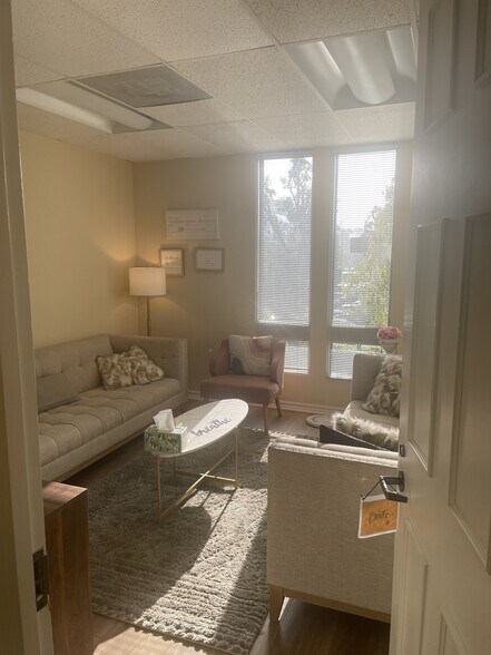 More Photos Of 1101 Dove St, Newport Beach Office For Lease