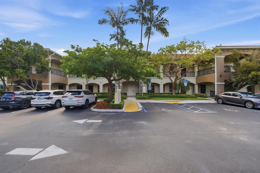 More Photos Of 7301 Wiles Rd, Coral Springs Medical For Sale