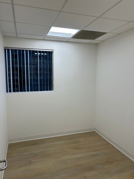 More Photos Of 11600 Wilshire Blvd, Los Angeles Medical For Lease