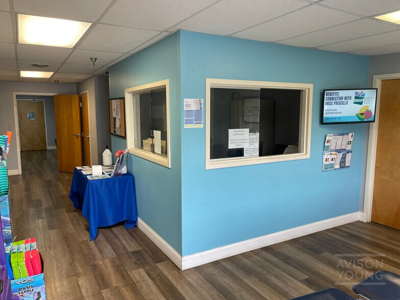 More Photos Of 300 Franklin St, Ocoee Office For Sale