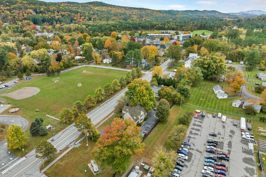 More Photos Of 68 Lyme Rd, Hanover Office Residential For Sale