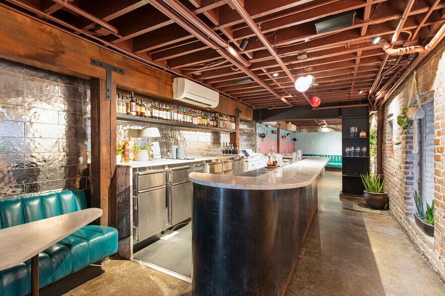 More Photos Of 871 Sutter St, San Francisco Storefront For Sale