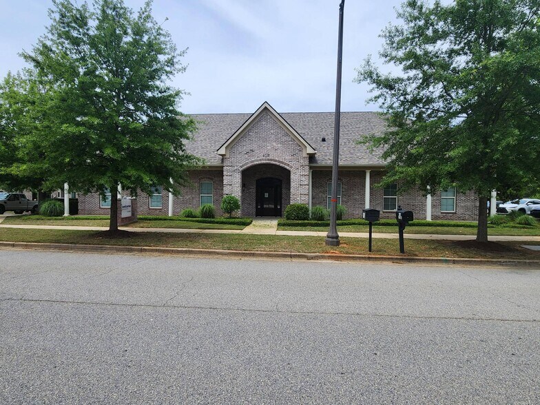 More Photos Of 418 Town Park Blvd, Evans Medical For Lease