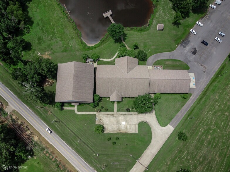 More Photos Of 10100 Woolworth Rd, Keithville Medical For Lease