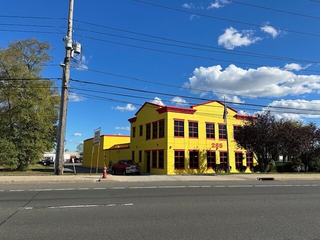 Primary Photo Of 285 Broadhollow Rd, Farmingdale Flex For Lease