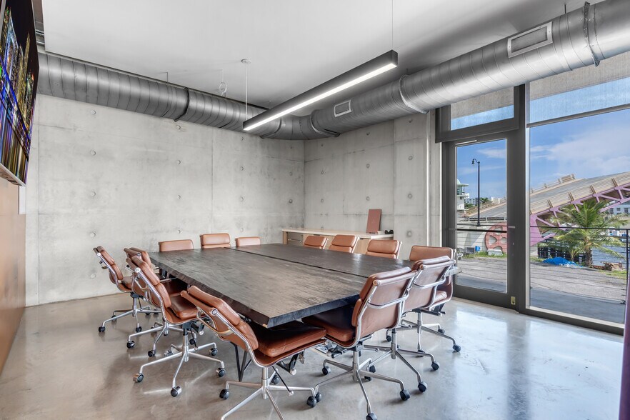 More Photos Of 528 NW 7th Ave, Miami Loft Creative Space For Sale