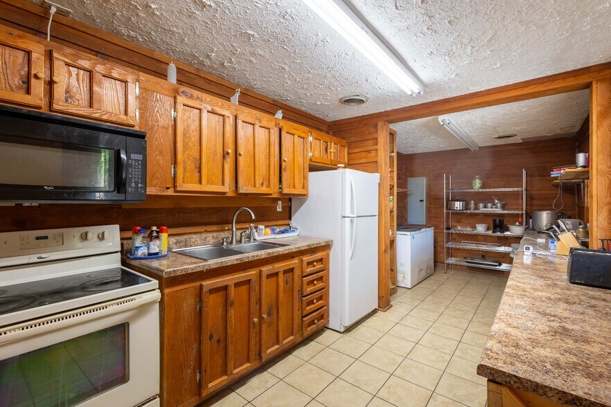 More Photos Of 217 Big Smith Br, Sassafras Marina For Sale