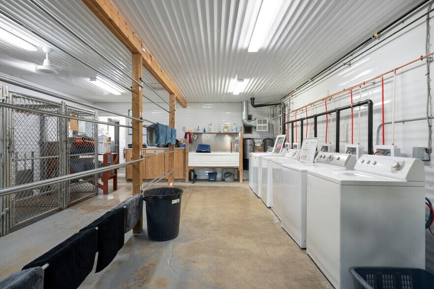 More Photos Of 282063 Twp Rd 224A, Rocky View No 44 Veterinarian Kennel For Sale