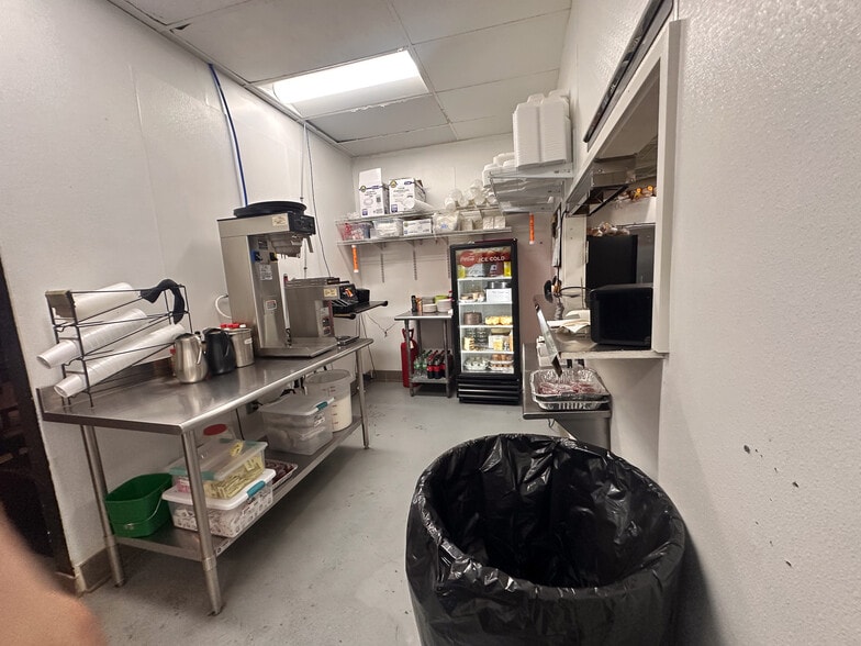 More Photos Of 69169 Main St, Blountsville Freestanding For Sale