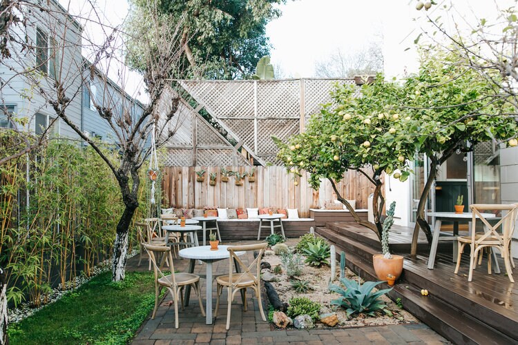 More Photos Of 449 14th St, San Francisco Schools For Lease