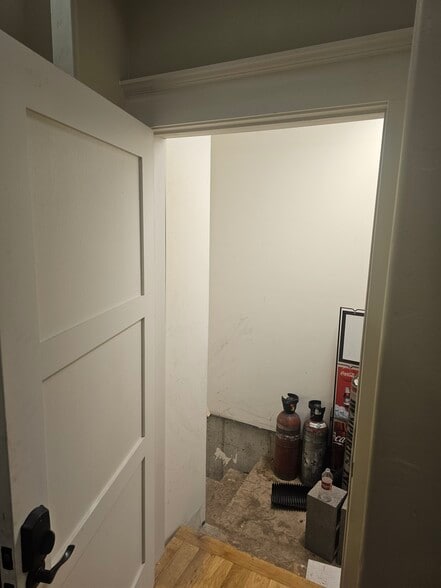 More Photos Of 2 S Main St, Coalville Loft Creative Space For Sale