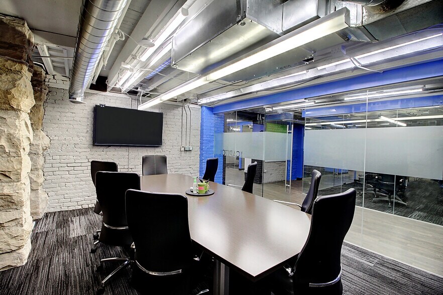 More Photos Of 2401 15th St, Denver Office For Lease