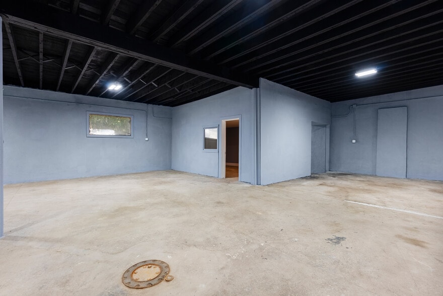 More Photos Of 50 1/2 Dalton Ave, Pittsfield Industrial For Sale