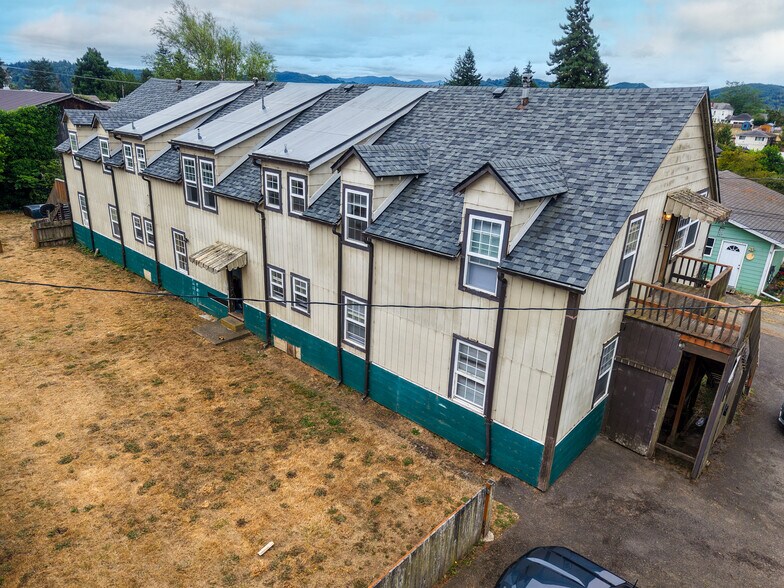 More Photos Of 1740 Spruce St, Myrtle Point Apartments For Sale