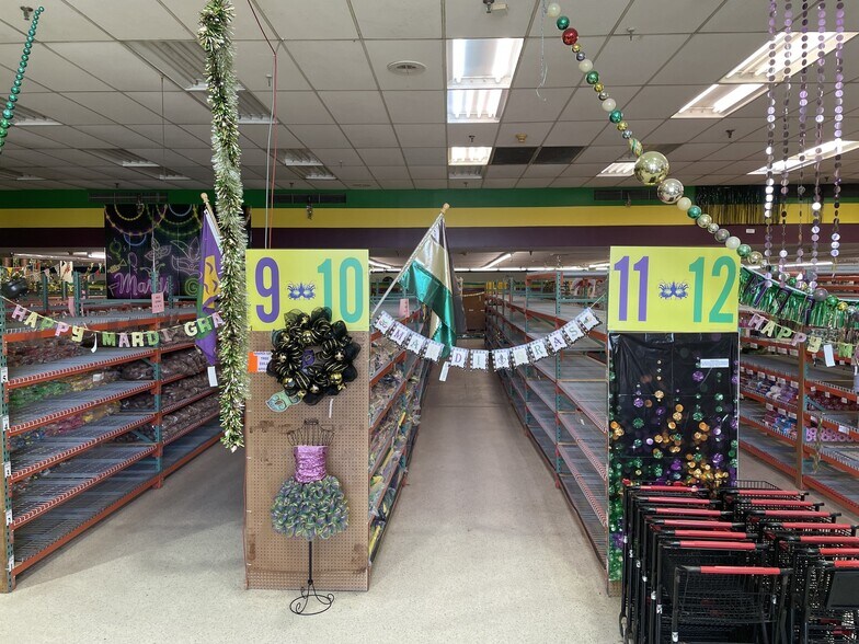 More Photos Of 2001 E Pass Rd, Gulfport Freestanding For Sale