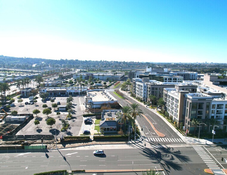 More Photos Of 1091 N Tustin Ave, Anaheim Fast Food For Lease