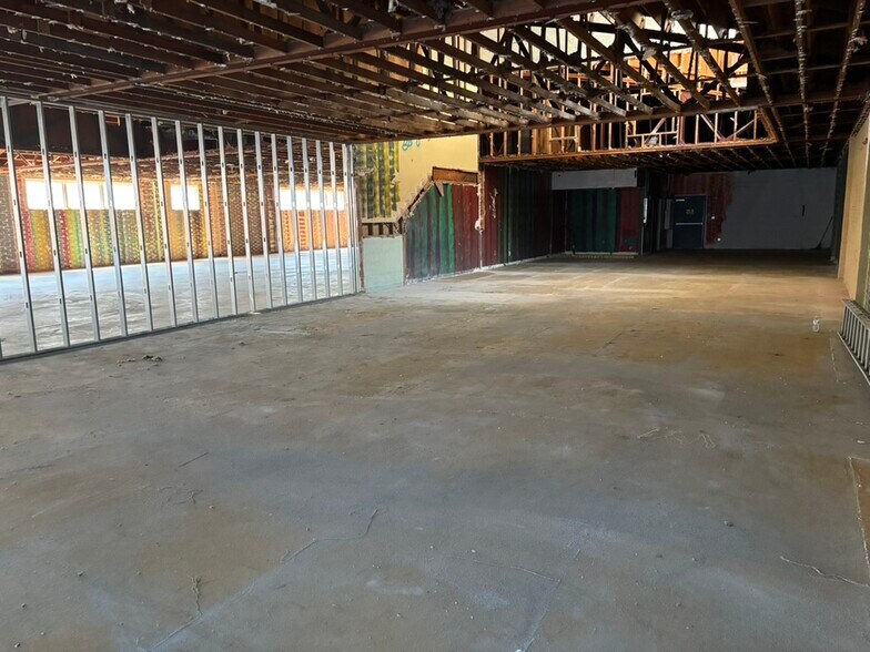 More Photos Of 3804-3806 4th Ave, San Diego Storefront For Lease