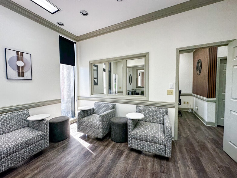 More Photos Of 3000-3002 Bob Wallace Ave SW, Huntsville Light Distribution For Sale