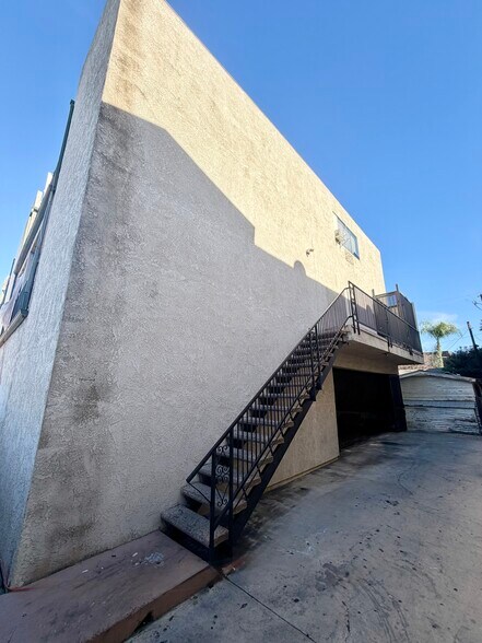 More Photos Of 710 W Washington Ave, Santa Ana Apartments For Sale