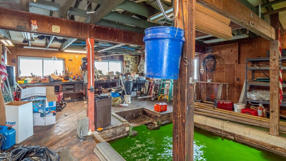 More Photos Of 509 LB Cook Memorial Dr, Theodosia Hotel For Sale