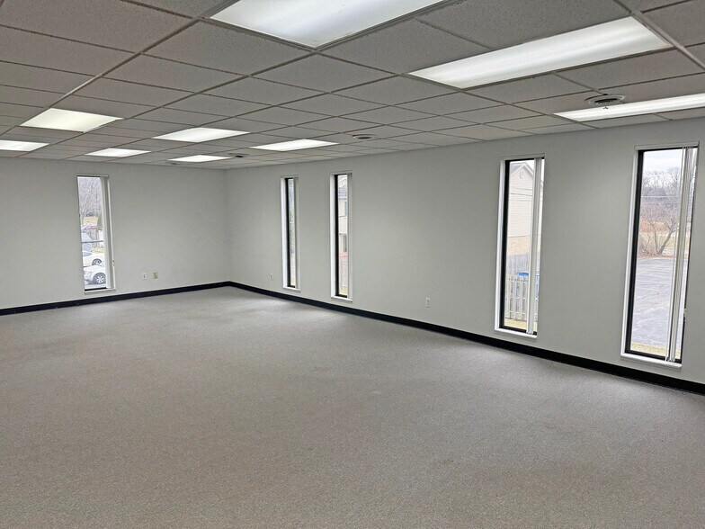 More Photos Of 36358-36380 Garfield Rd, Clinton Township Medical For Lease