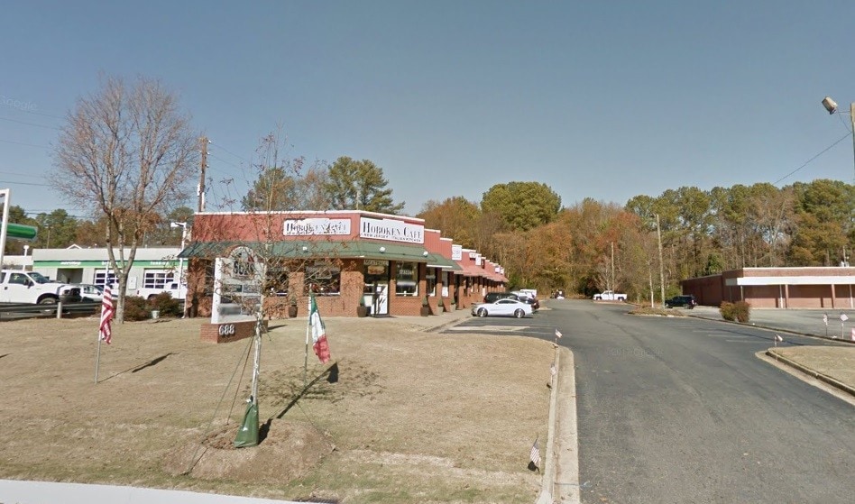 More Photos Of 688 Whitlock Ave SW, Marietta Unknown For Lease