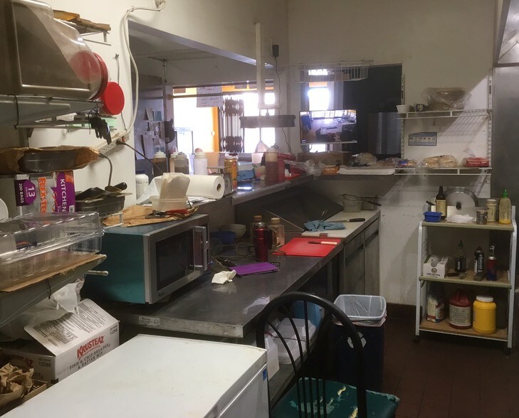 More Photos Of 11336 Bartlett Ave, Adelanto Storefront Retail Office For Lease