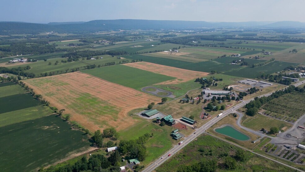 Primary Photo Of 107 Yearicks Blvd, Centre Hall Auto Dealership For Sale
