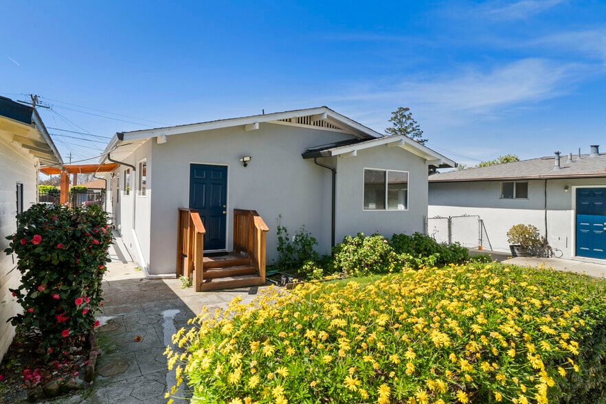 More Photos Of 22427 Montgomery St, Hayward Congregate Senior Housing For Sale