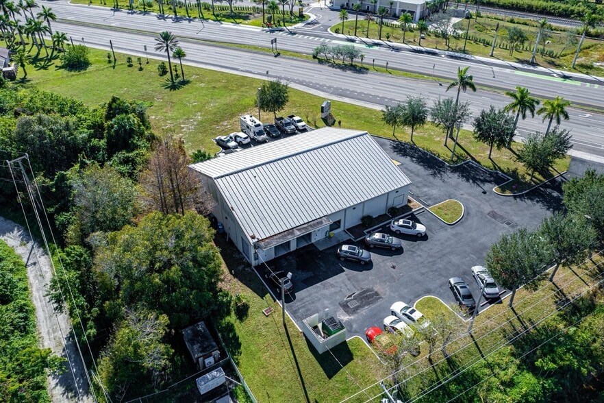 More Photos Of 2106 S US Highway 1, Vero Beach Freestanding For Sale