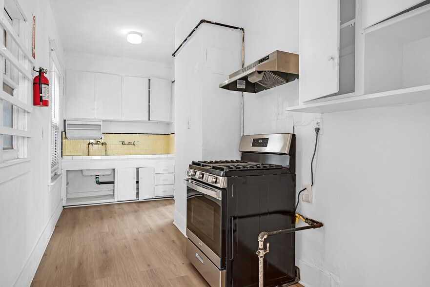 More Photos Of 221 E Sonora St, Stockton Apartments For Sale