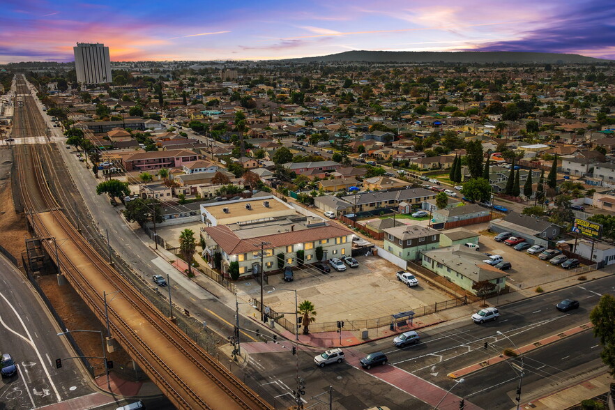 Primary Photo Of 915-1011 N Willowbrook Ave, Compton Warehouse For Sale