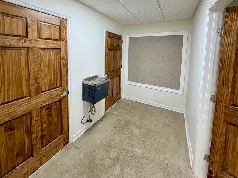 More Photos Of 2525B Lebanon Pike, Nashville Office For Lease