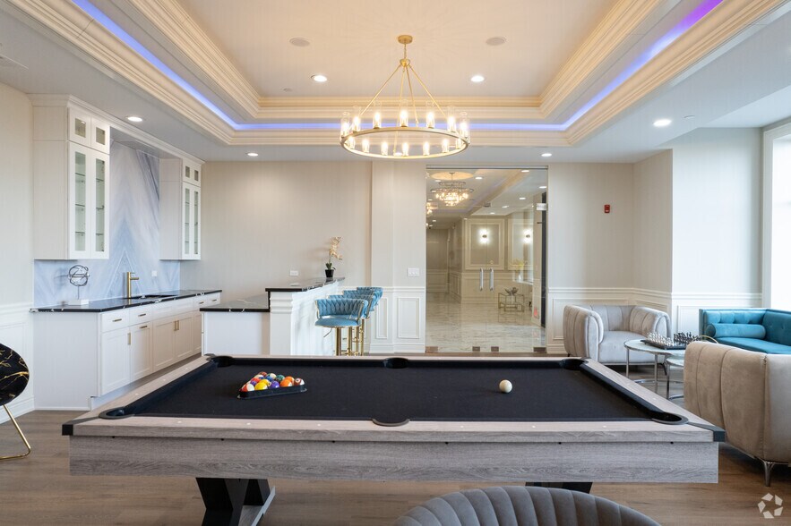 More Photos Of 9600 Franklin, Franklin Park Apartments For Lease