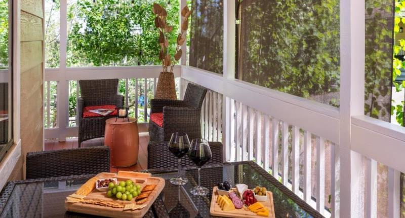 More Photos Of 460 E Sheridan Ave, Williams Hospitality For Sale