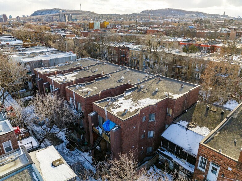 More Photos Of 5937-5947 Av De L'esplanade, Montréal Apartments For Sale