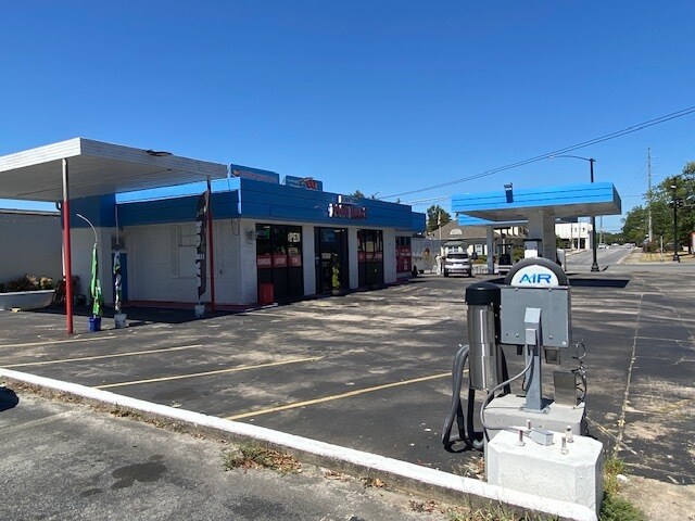 More Photos Of 610 Broad St, Rome Convenience Store For Lease