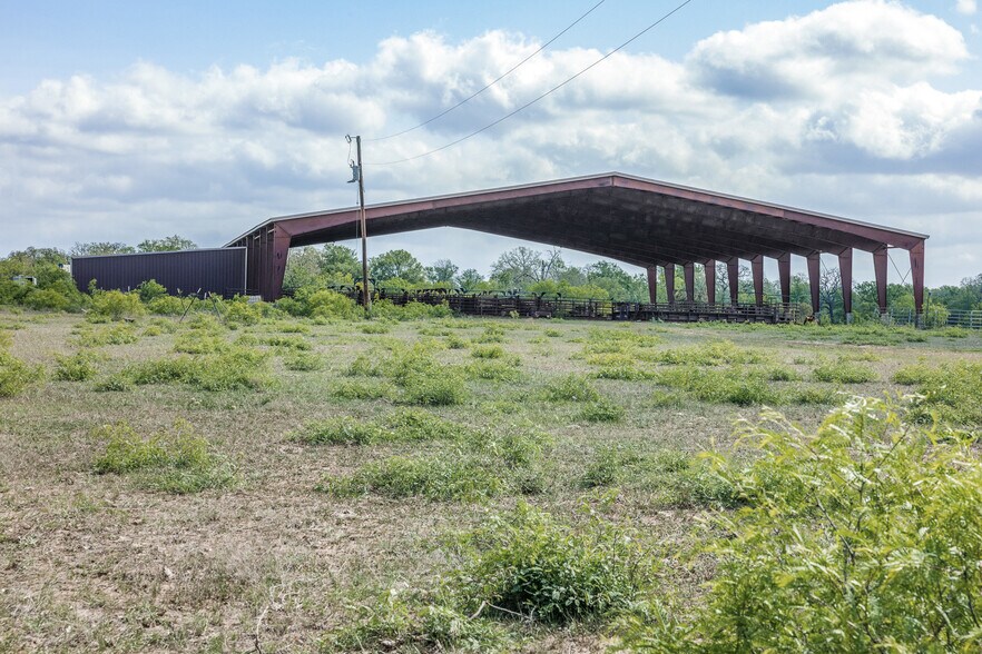 More Photos Of 8519 State Park Rd, Lockhart Land For Sale