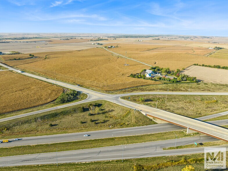More Photos Of 8401 Angle Rd, Cedar Rapids Land For Sale