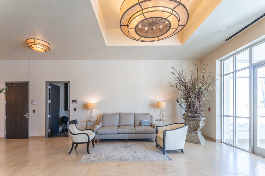 More Photos Of 2800 Shoreline Dr, Denton Medical For Sale