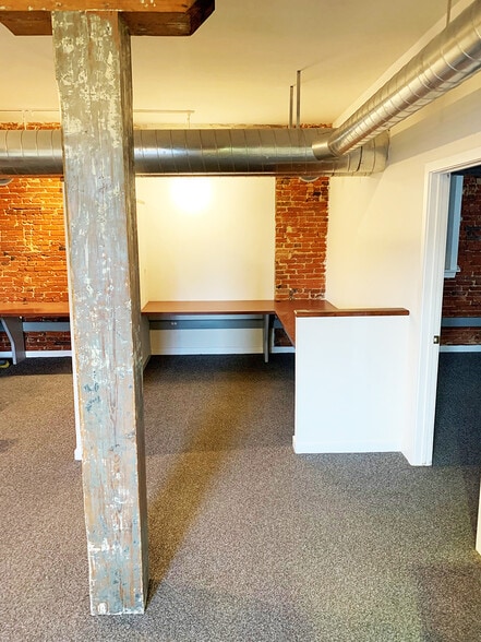 More Photos Of 300 Martin Luther King Blvd, Wilmington Office For Lease